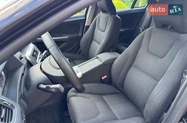 Универсал Volvo V60 2012 в 