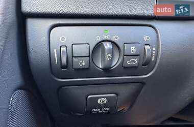 Универсал Volvo V60 2012 в 
