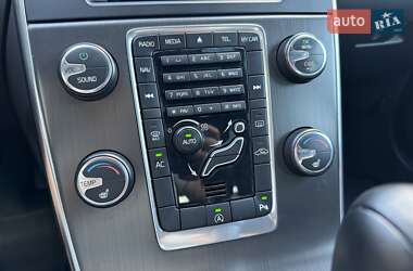 Универсал Volvo V60 2012 в 