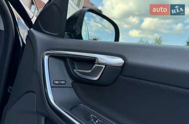 Универсал Volvo V60 2012 в 