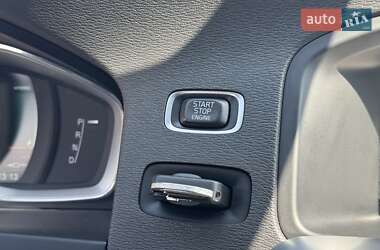 Универсал Volvo V60 2013 в 