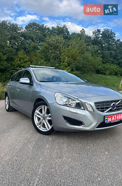 Volvo V60 2012