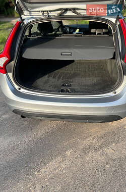 Универсал Volvo V60 2012 в 