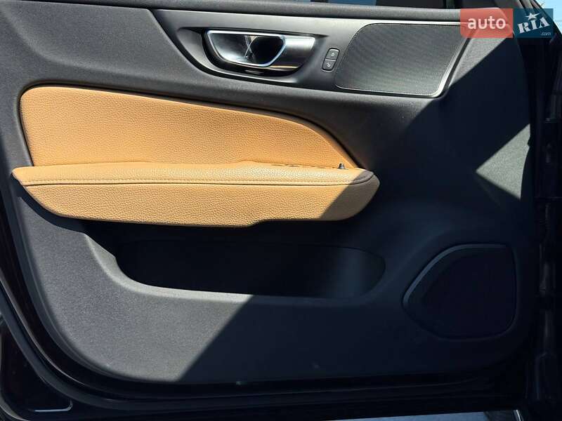 Універсал Volvo V60 2019 в Рівному фото 18 Універсал Volvo V60 2019 в Рівному