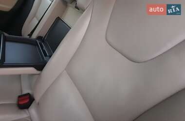 Универсал Volvo V60 2013 в 