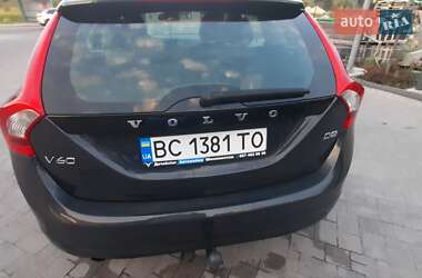 Универсал Volvo V60 2013 в 