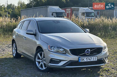 Volvo V60 2016