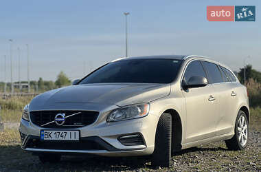 Универсал Volvo V60 2016 в 