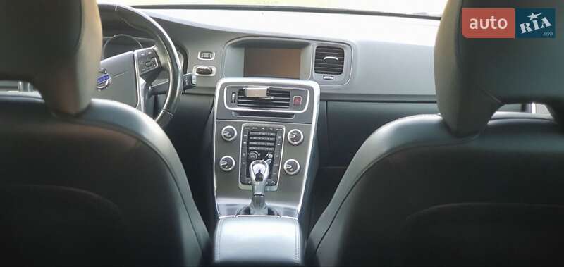 Универсал Volvo V60 2016 в Ирпене фото 5 Универсал Volvo V60 2016 в Ирпене
