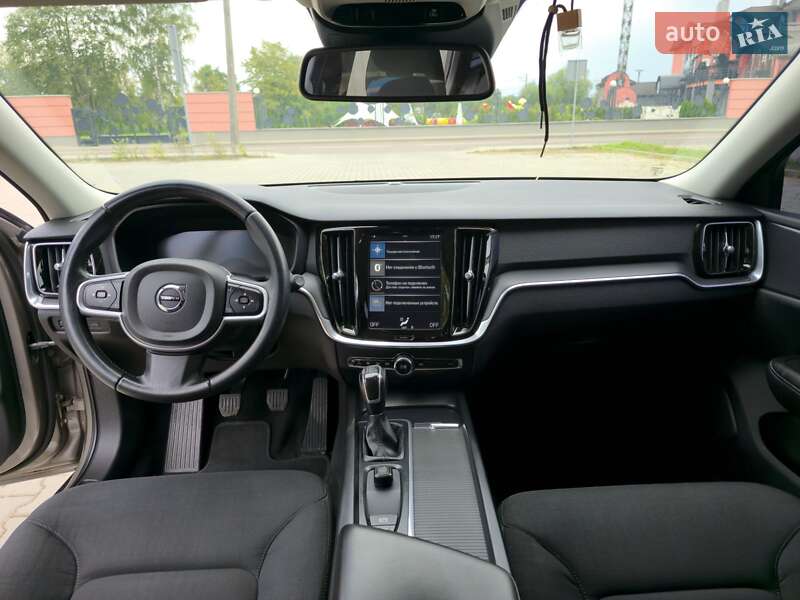 Универсал Volvo V60 2019 в Дрогобыче