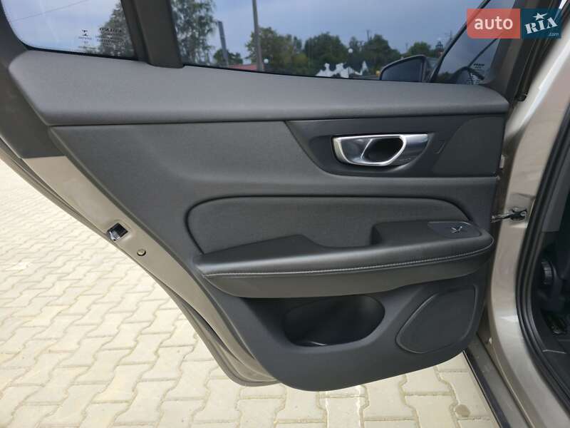 Универсал Volvo V60 2019 в Дрогобыче