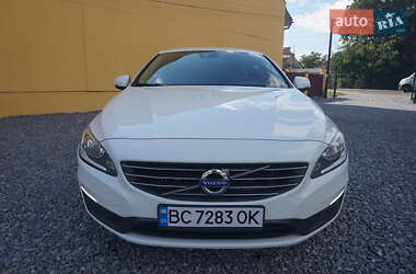 Универсал Volvo V60 2015 в 