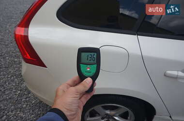 Универсал Volvo V60 2015 в 