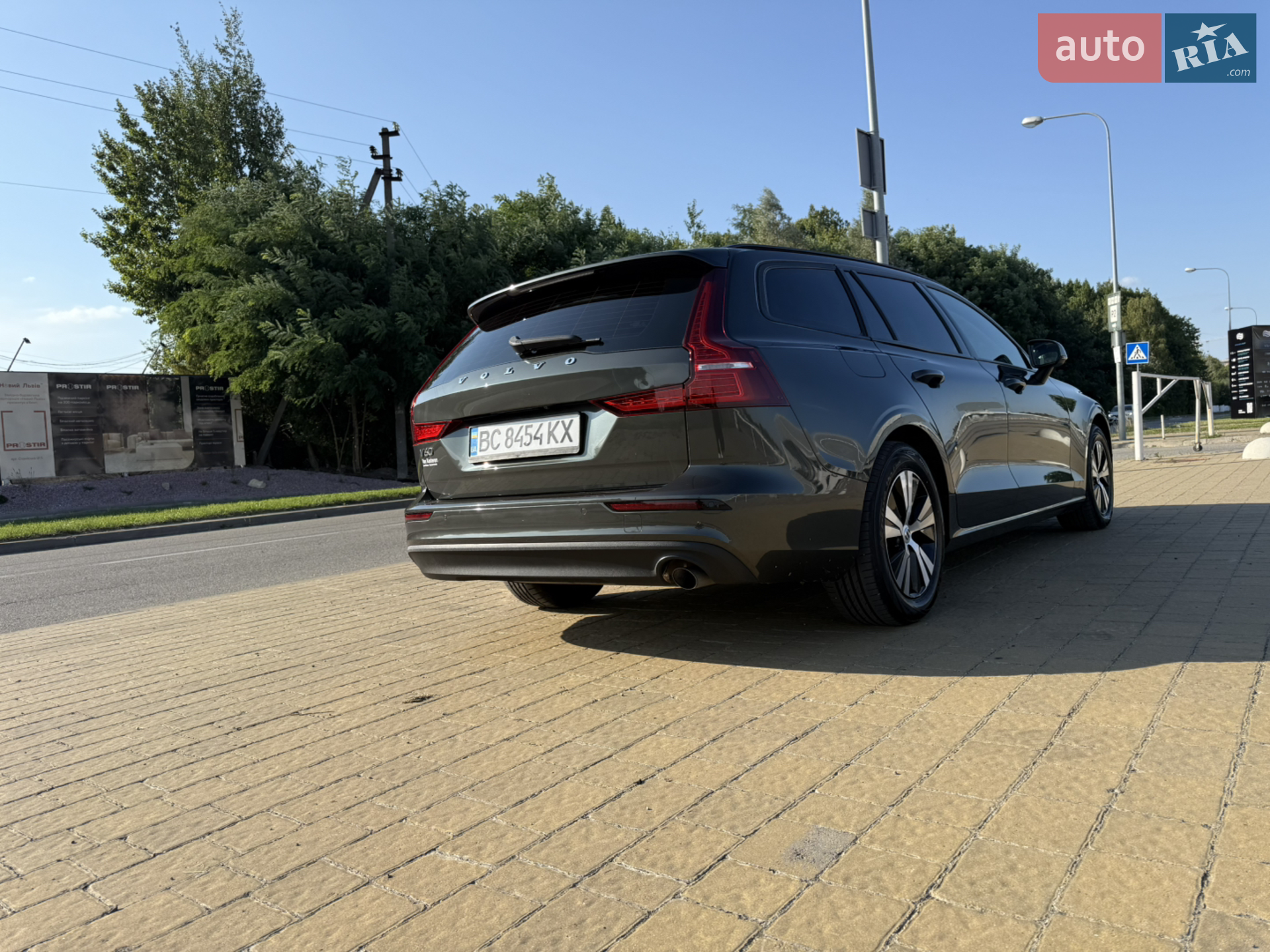 2019 Volvo V60 - мініатюра 8