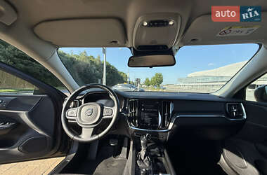Универсал Volvo V60 2019 в Львове фото 18 Универсал Volvo V60 2019 в Львове