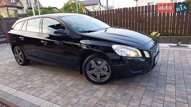 Универсал Volvo V60 2011 в Стрые