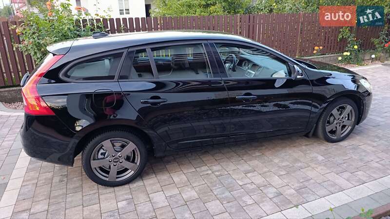 Универсал Volvo V60 2011 в Стрые
