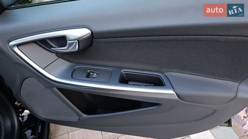Универсал Volvo V60 2011 в Стрые
