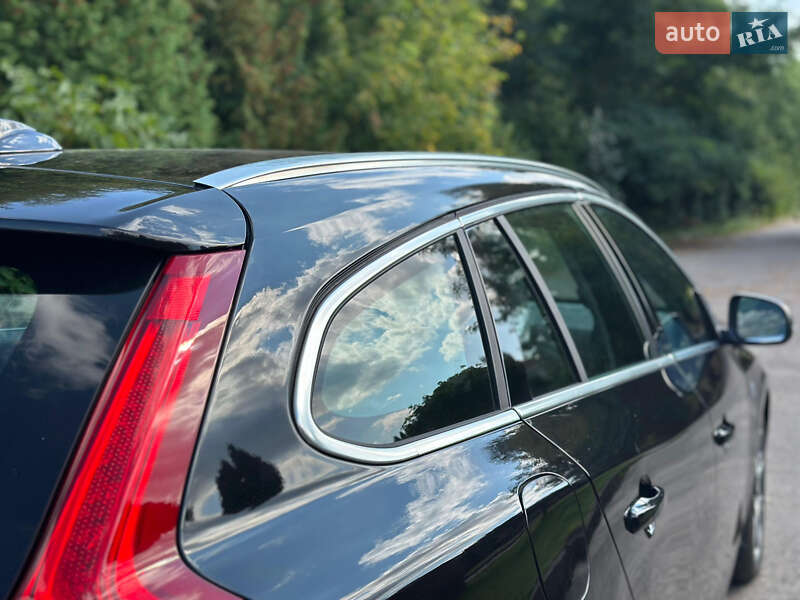 Універсал Volvo V60 2015 в Рівному