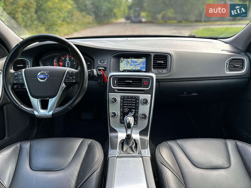 Універсал Volvo V60 2015 в Рівному