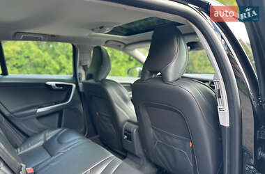 Универсал Volvo V60 2015 в 