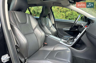 Универсал Volvo V60 2015 в 