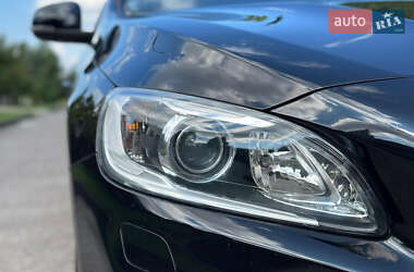 Универсал Volvo V60 2015 в 