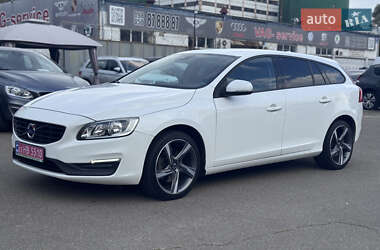 Универсал Volvo V60 2016 в 