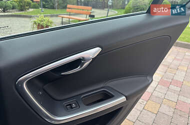 Універсал Volvo V60 2013 в 
