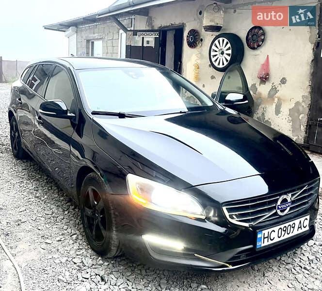 Универсал Volvo V60 2014 в 