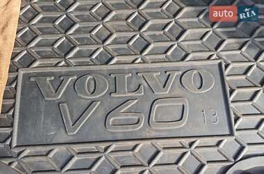 Универсал Volvo V60 2012 в 