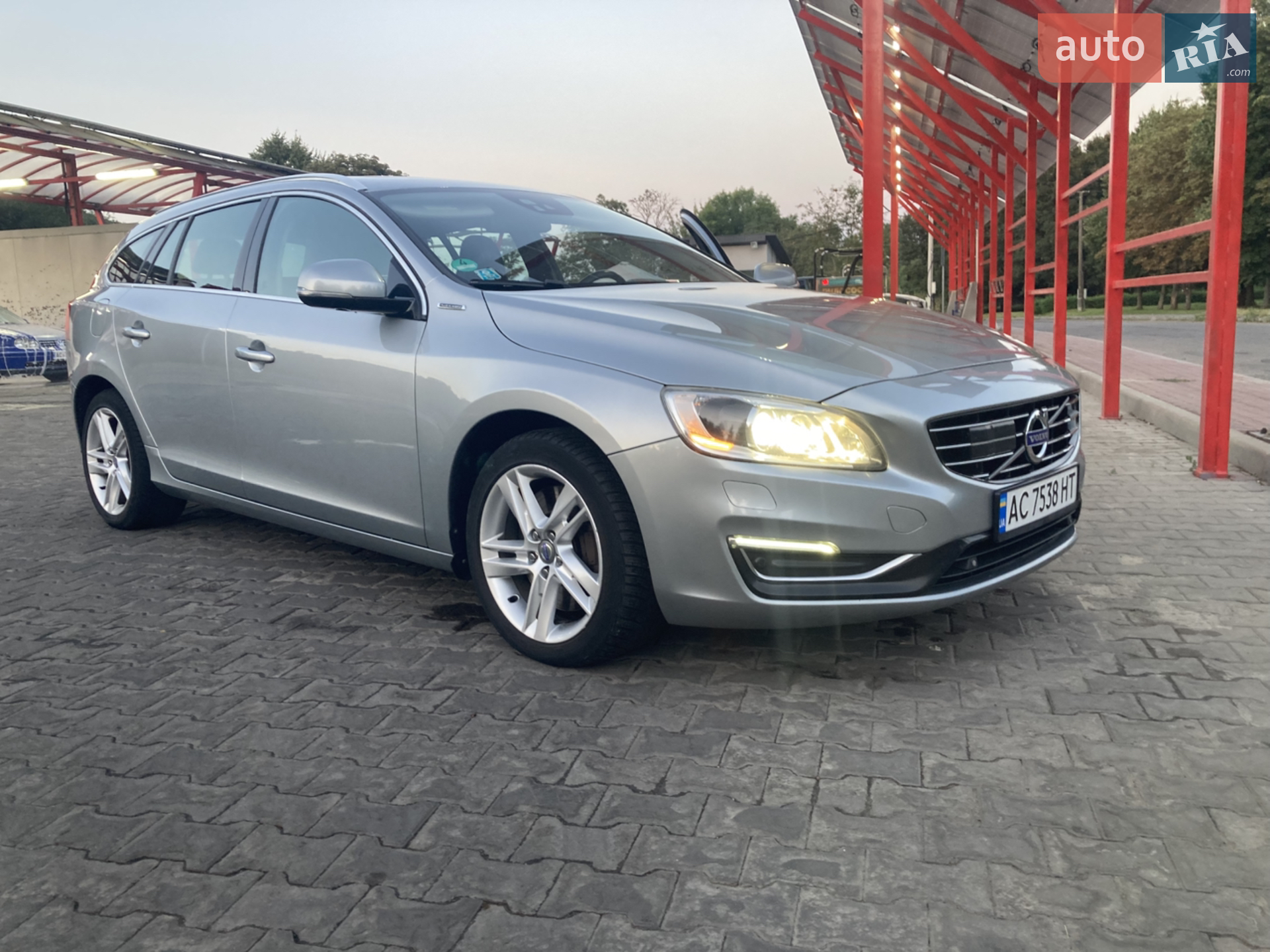 2013 Volvo V60 - фото 1