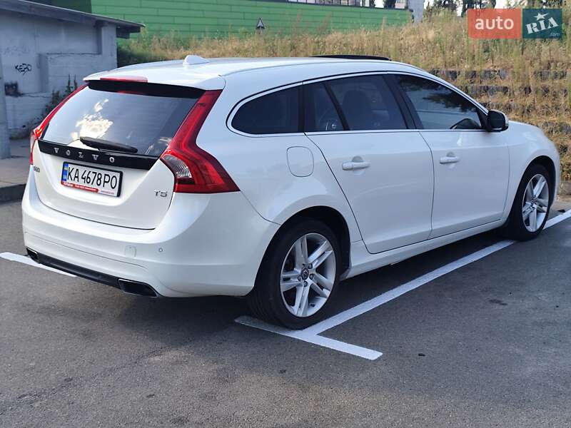 Универсал Volvo V60 2014 в Киеве фото 8 Универсал Volvo V60 2014 в Киеве
