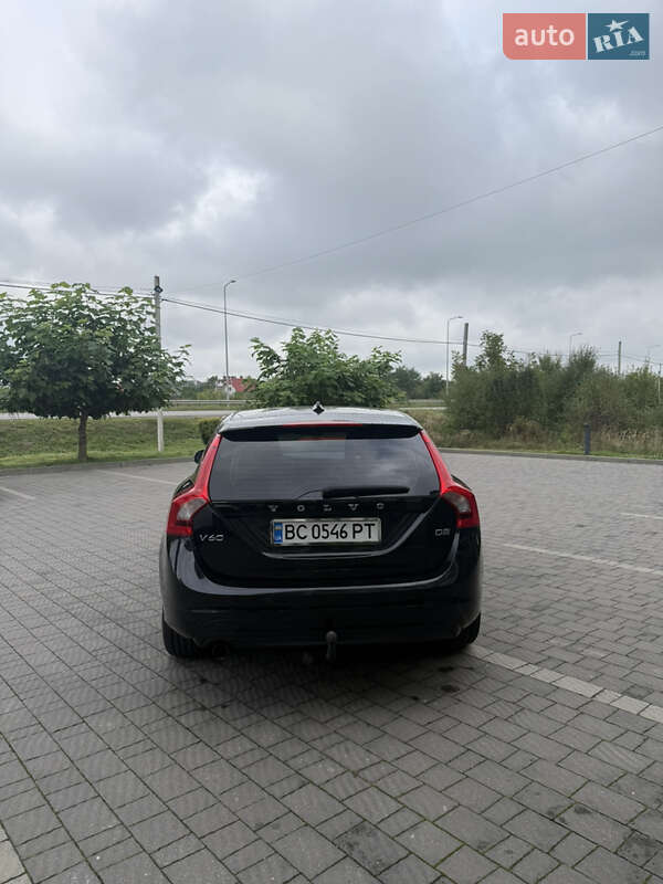 Універсал Volvo V60 2015 в Стрию
