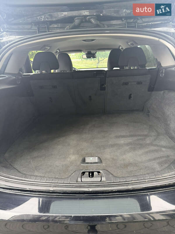 Універсал Volvo V60 2015 в Стрию