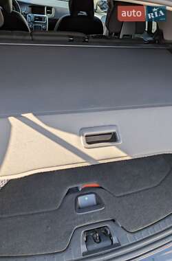 Универсал Volvo V60 2012 в 