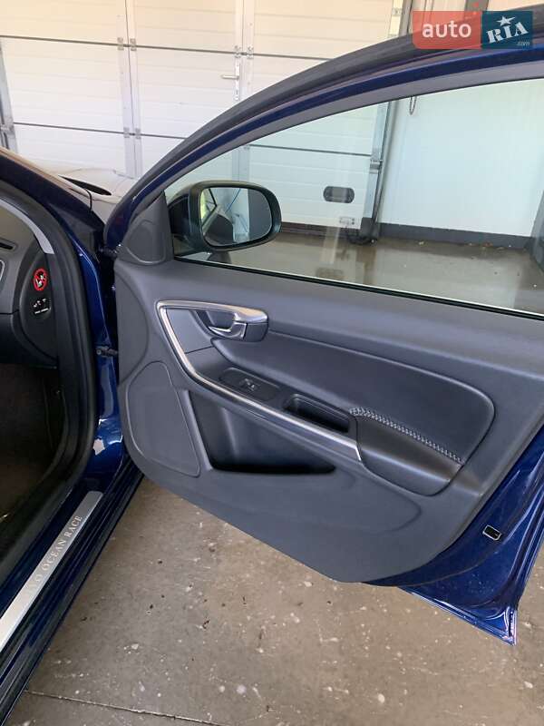 Універсал Volvo V60 2011 в Львові