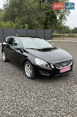 Volvo V60 2011