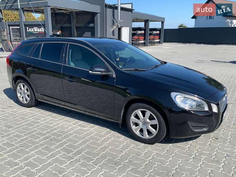 Универсал Volvo V60 2011 в Дрогобыче