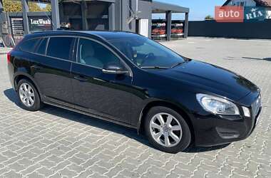 Универсал Volvo V60 2011 в 
