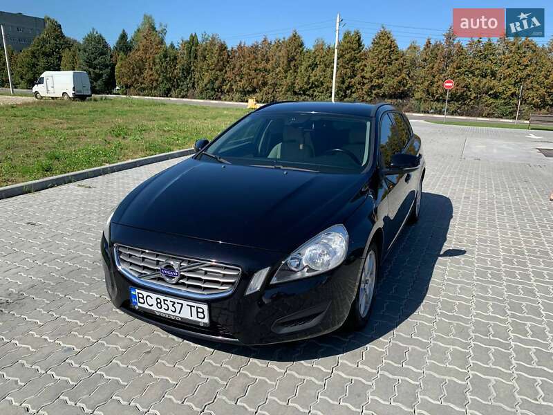 Volvo V60 2011