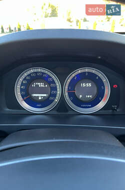 Универсал Volvo V60 2011 в 