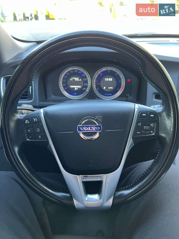 Универсал Volvo V60 2011 в Луцке