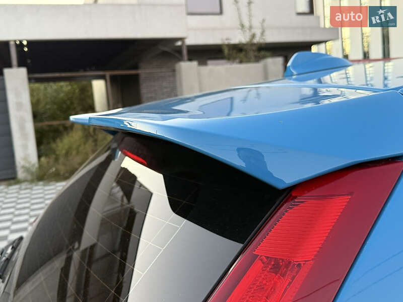 Универсал Volvo V60 2016 в Киеве фото 28 Универсал Volvo V60 2016 в Киеве