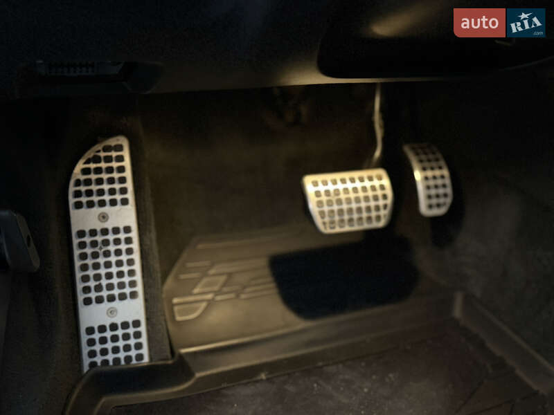 Универсал Volvo V60 2016 в Киеве фото 37 Универсал Volvo V60 2016 в Киеве