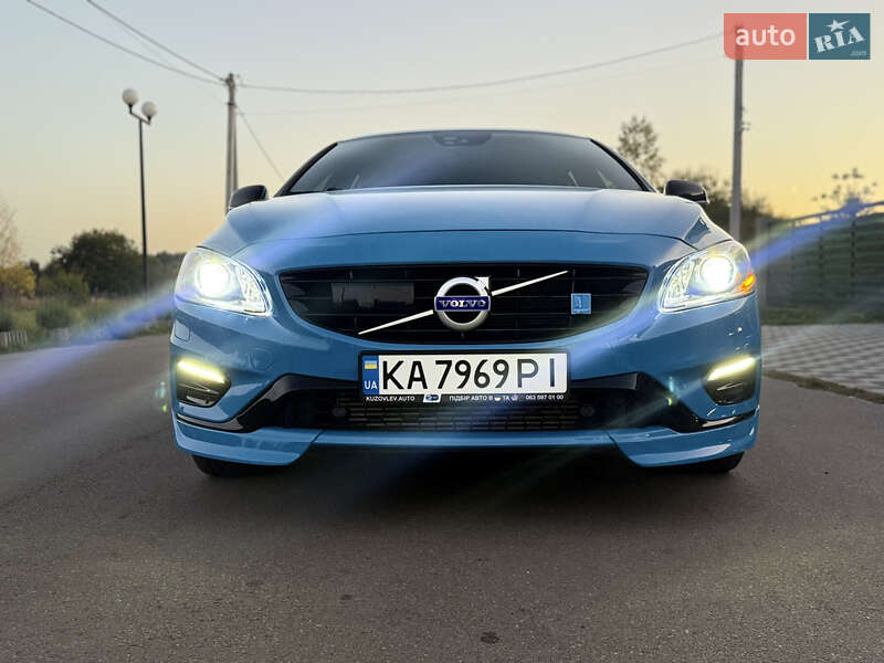 Универсал Volvo V60 2016 в Киеве фото 50 Универсал Volvo V60 2016 в Киеве