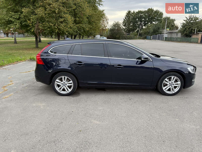 Универсал Volvo V60 2015 в Полтаве