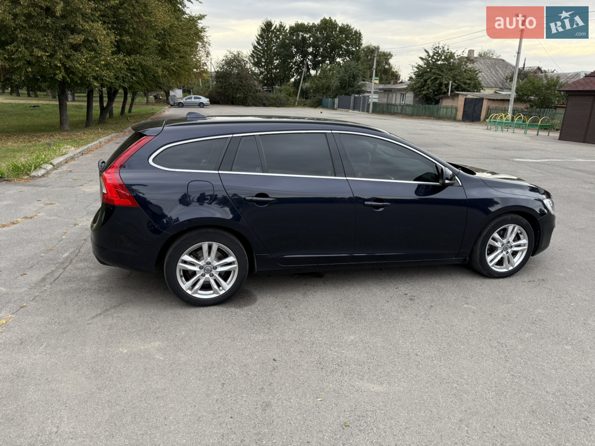 2015 Volvo V60 - мініатюра 10