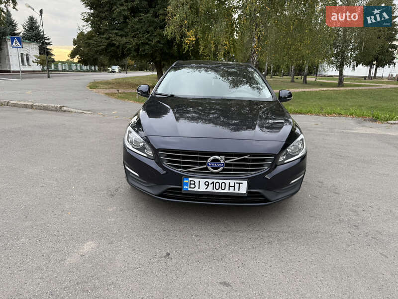 Универсал Volvo V60 2015 в Полтаве