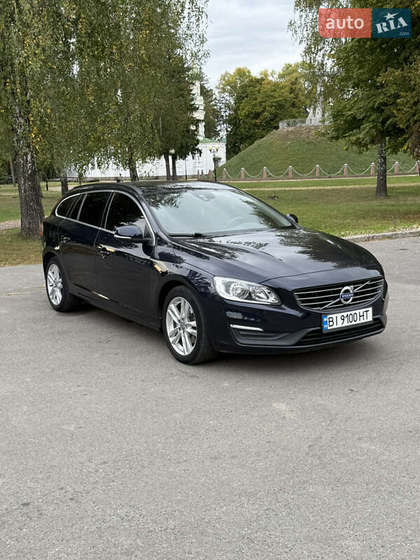 Универсал Volvo V60 2015 в Полтаве